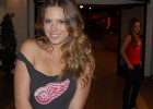 Red Wings Girl 13