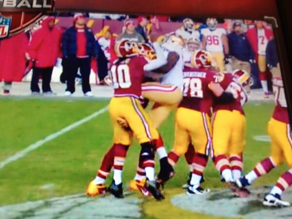 RGIII-kicked-in-nuts