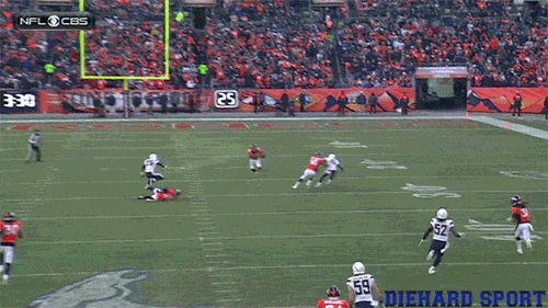 Eric-Decker-trips-over-turf-again-Chargers-Broncos