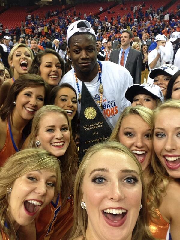 Will Yeguete Florida Cheerleaders selfie