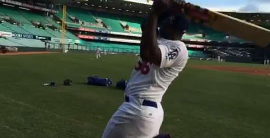 Yasiel-Puig-Cricket-Bat-flip