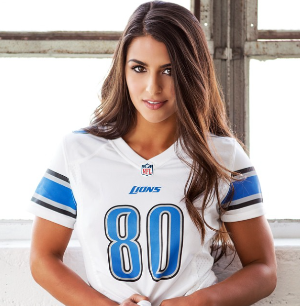 B4VrusfCAAI79Nl.png-large