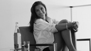 Alex Morgan Sports Illustrated Swimsuit Video Might Break The Internet