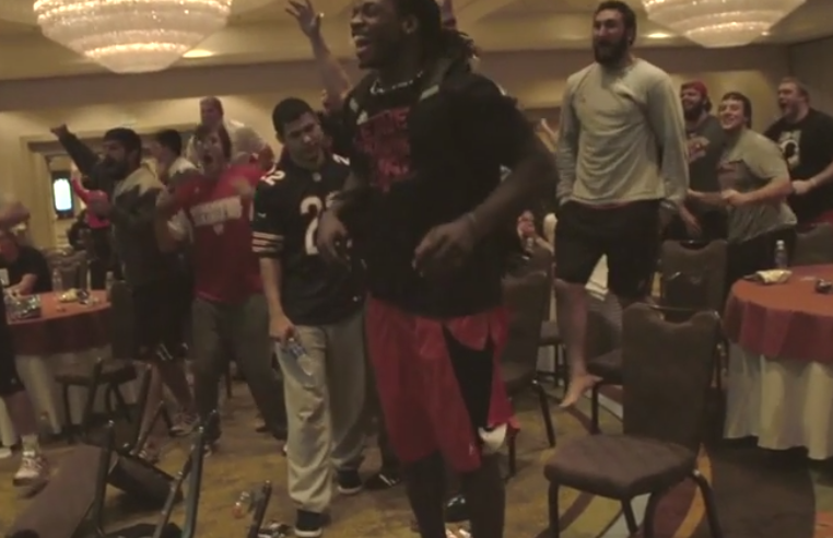 Wisconsin football team nuts over Packers win one Bears fan