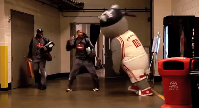 Inflatable Mascot Scare