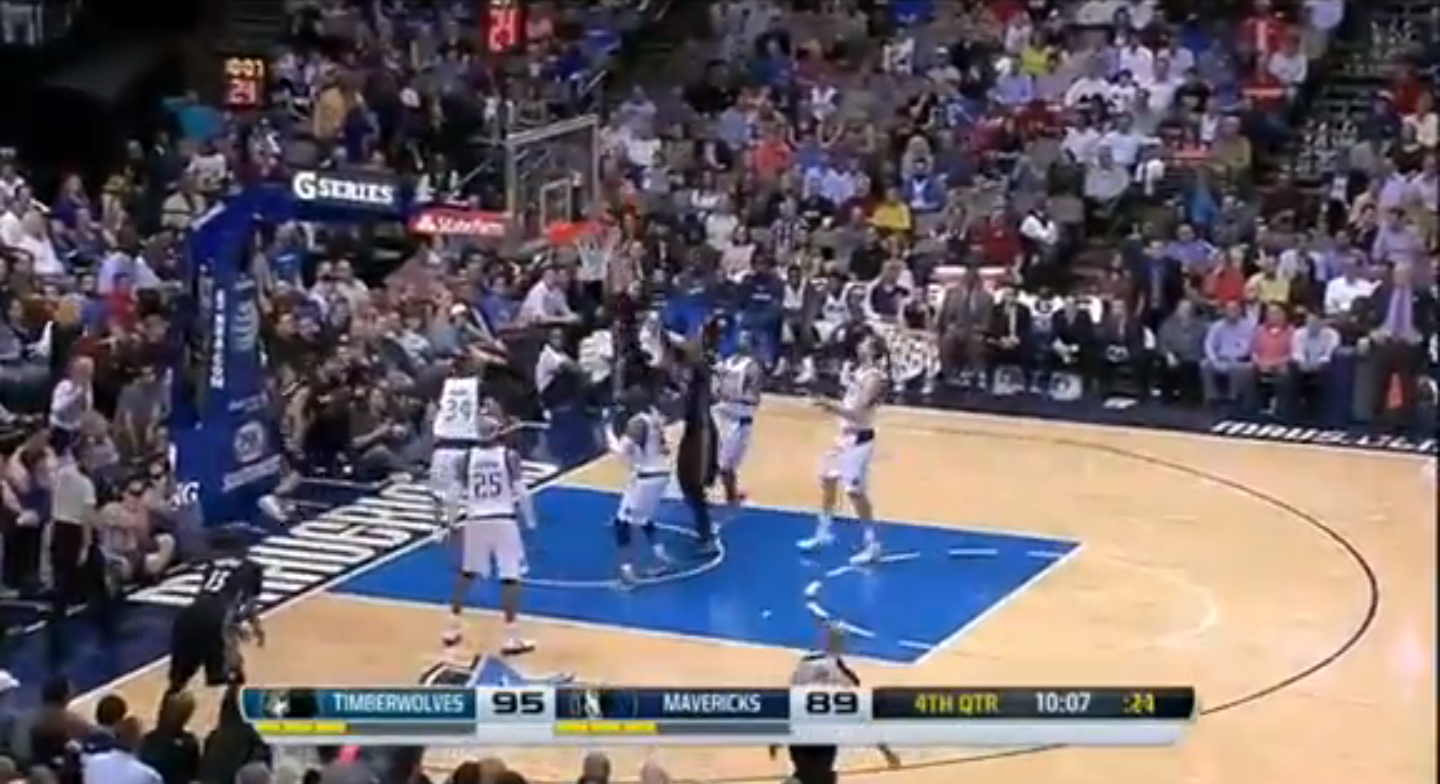 jj barea dunk