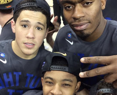Photos: Kentucky Players Take Selfies After Advancing To Final Four